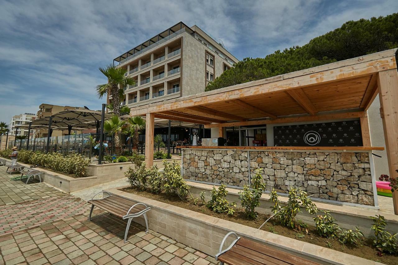 Eter Hotel Golem  Extérieur photo