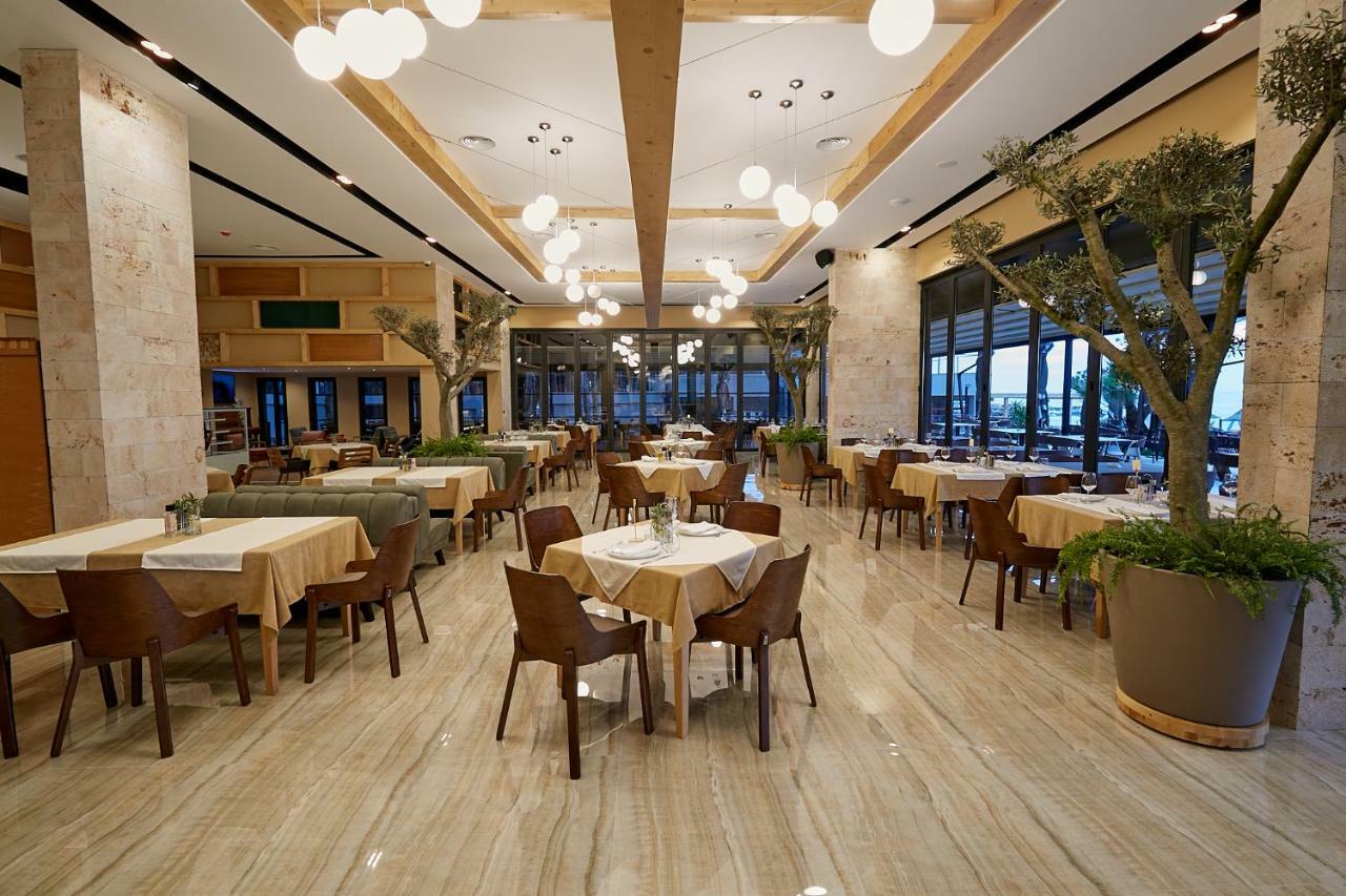 Eter Hotel Golem  Extérieur photo